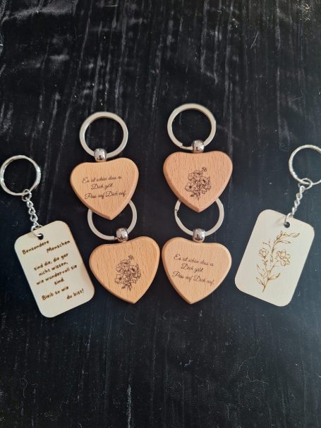 Schlüsselanhänger Herzform Individualisierung